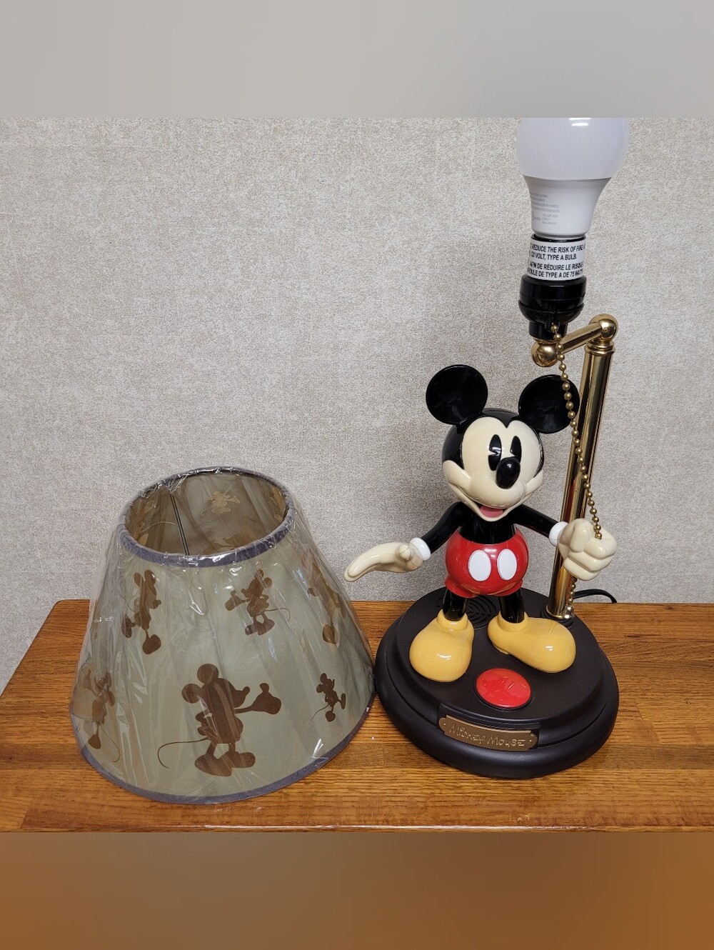 Vintage Disney Mickey Mouse Animated Talking Lamp King America NWT - Picture 7 of 15